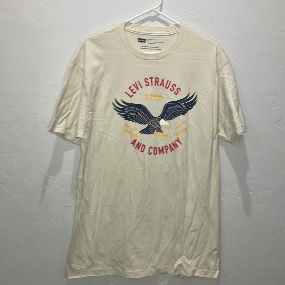 Levi Strauss tan eagle t shirt Large